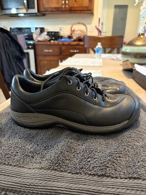 Keen Men's Black Leather Lace-Up Oxford